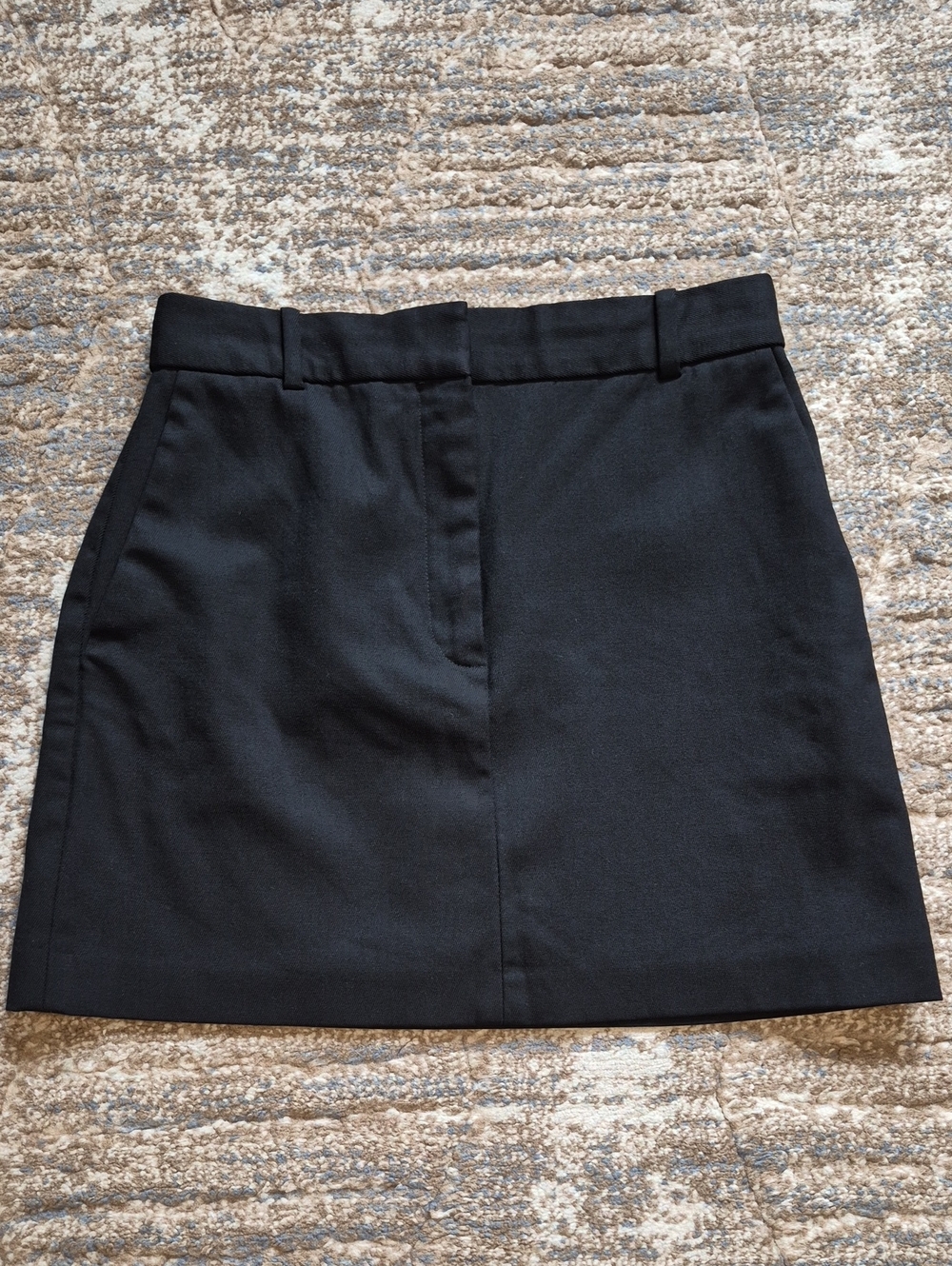 Aritzia Babaton Chisel Black Wool Mini Skirt Size 4